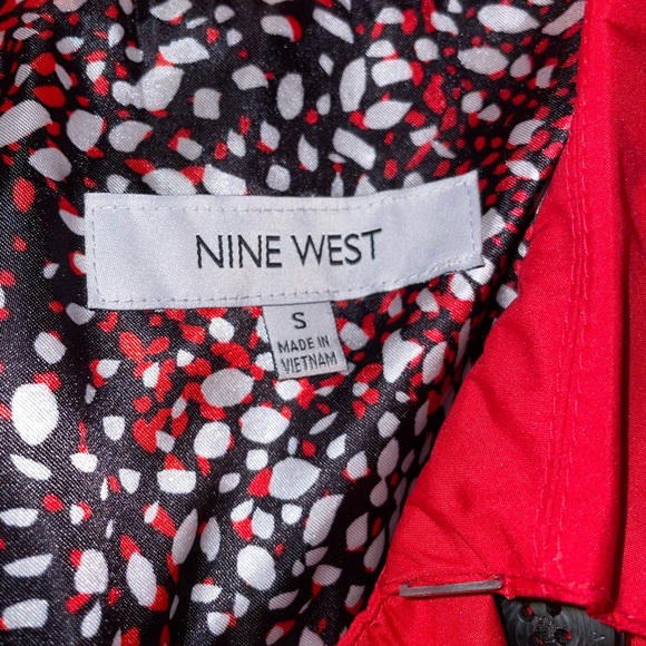 Red, Nine West raincoat. Never worn - Picture 2 of 2